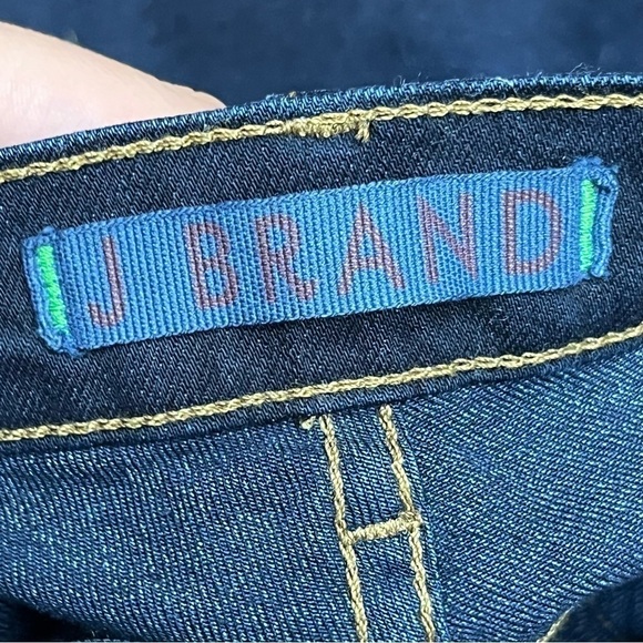 J brand cigarette leg jeans - Picture 6 of 7